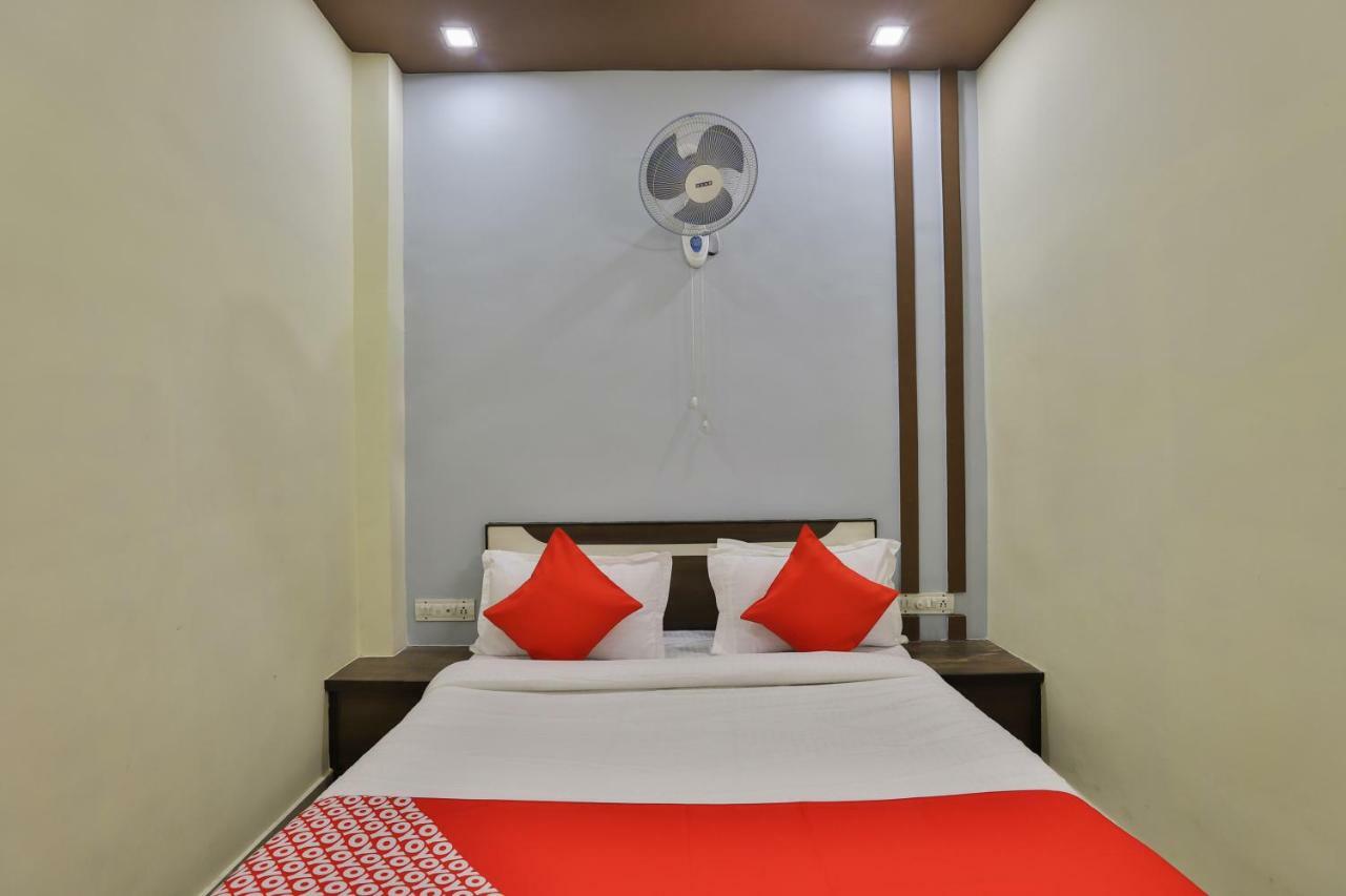 Oyo Flagship 19003 Hotel Rudra Mahal Ахмедабад Экстерьер фото
